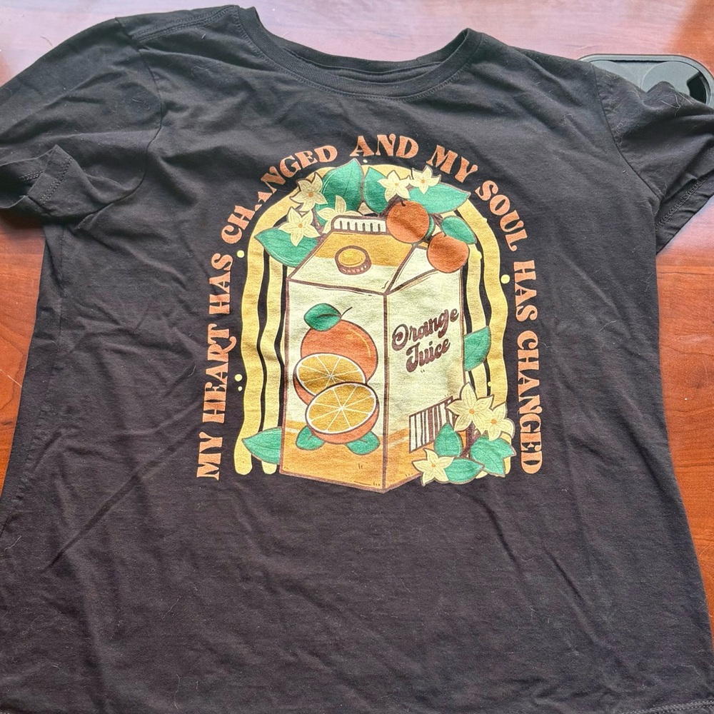 Noah Kahan “Orange Juice” Lyric Graphic Tee My Heart Has Changed Black Shirt